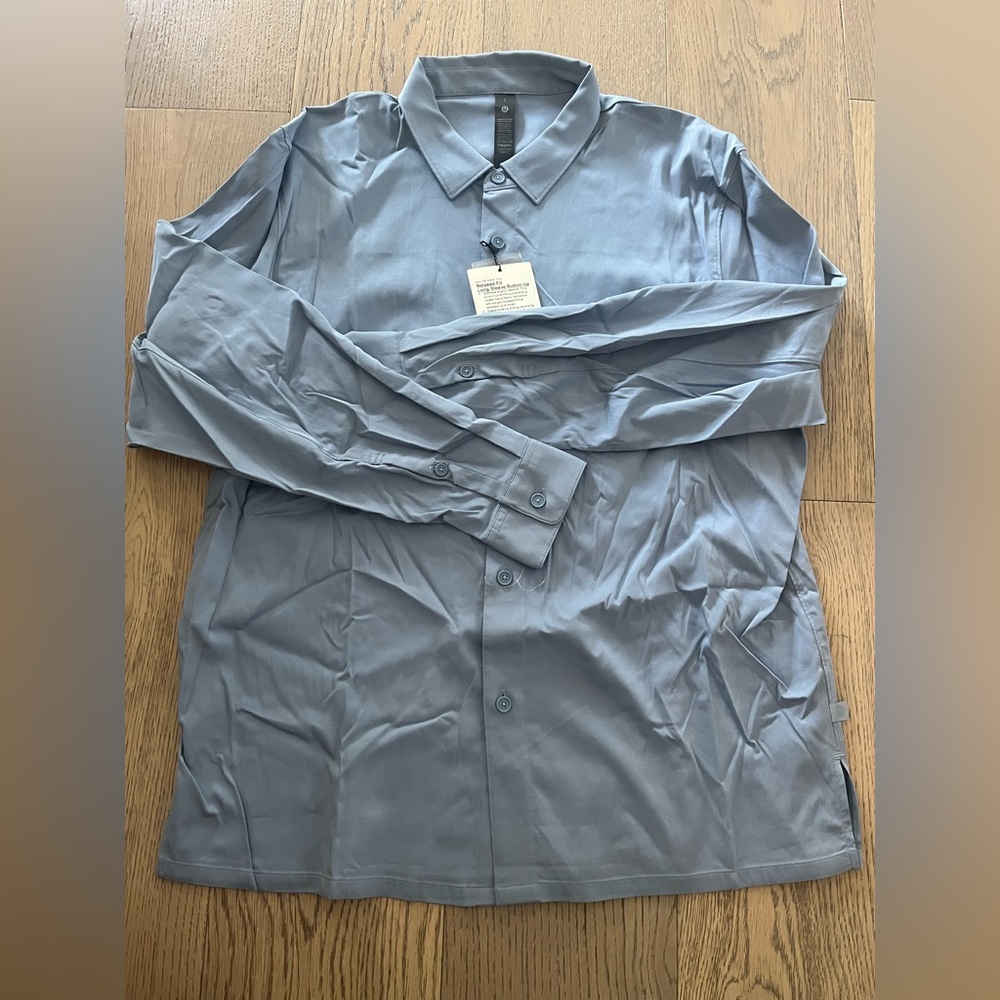 Lululemon relaxed fit long sleeve button up